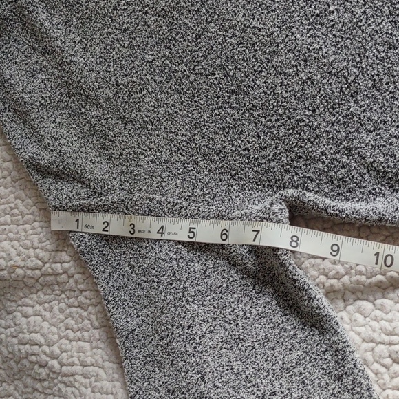 Reformation Size Large Marled Grey Turtleneck Sweater - Picture 8 of 15